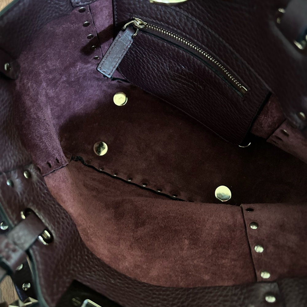 Valentino Garavani Rockstud Mini Tote - Picture 10 of 11